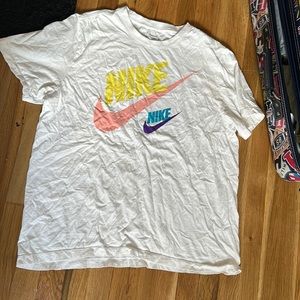Nike tee